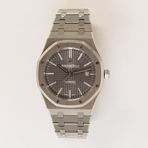 Audemars Piguet Royal Oak 15400ST.OO.1220ST.04